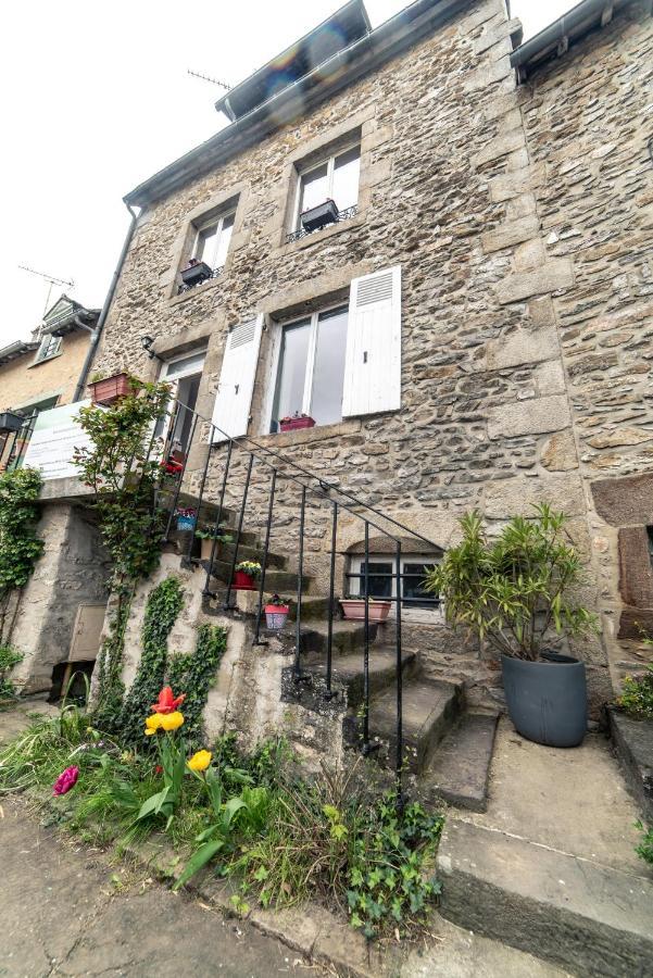 Le Refuge Des Alpes Mancelles Lägenhet Fresnay-sur-Sarthe Exteriör bild
