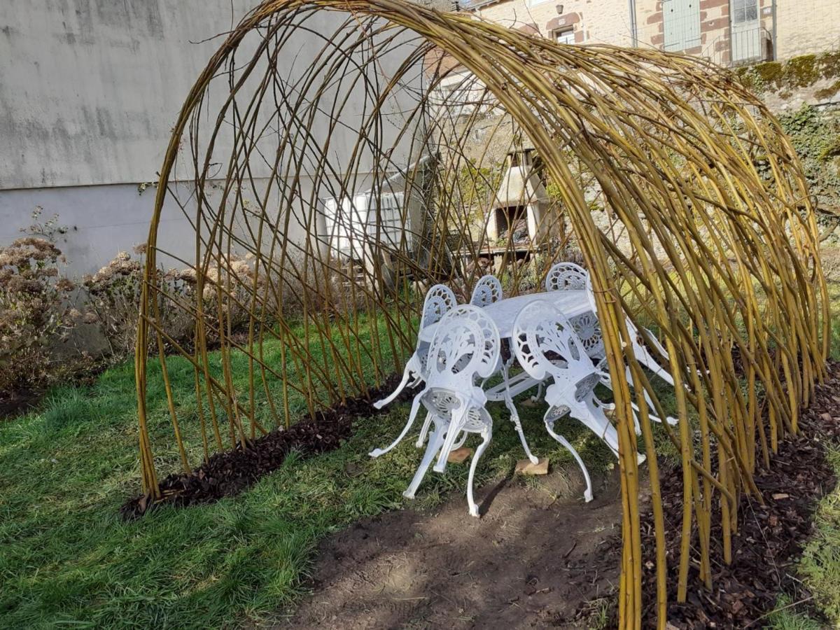 Le Refuge Des Alpes Mancelles Lägenhet Fresnay-sur-Sarthe Exteriör bild