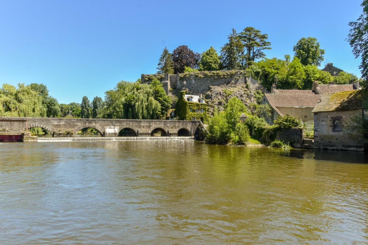 Le Refuge Des Alpes Mancelles Lägenhet Fresnay-sur-Sarthe Exteriör bild